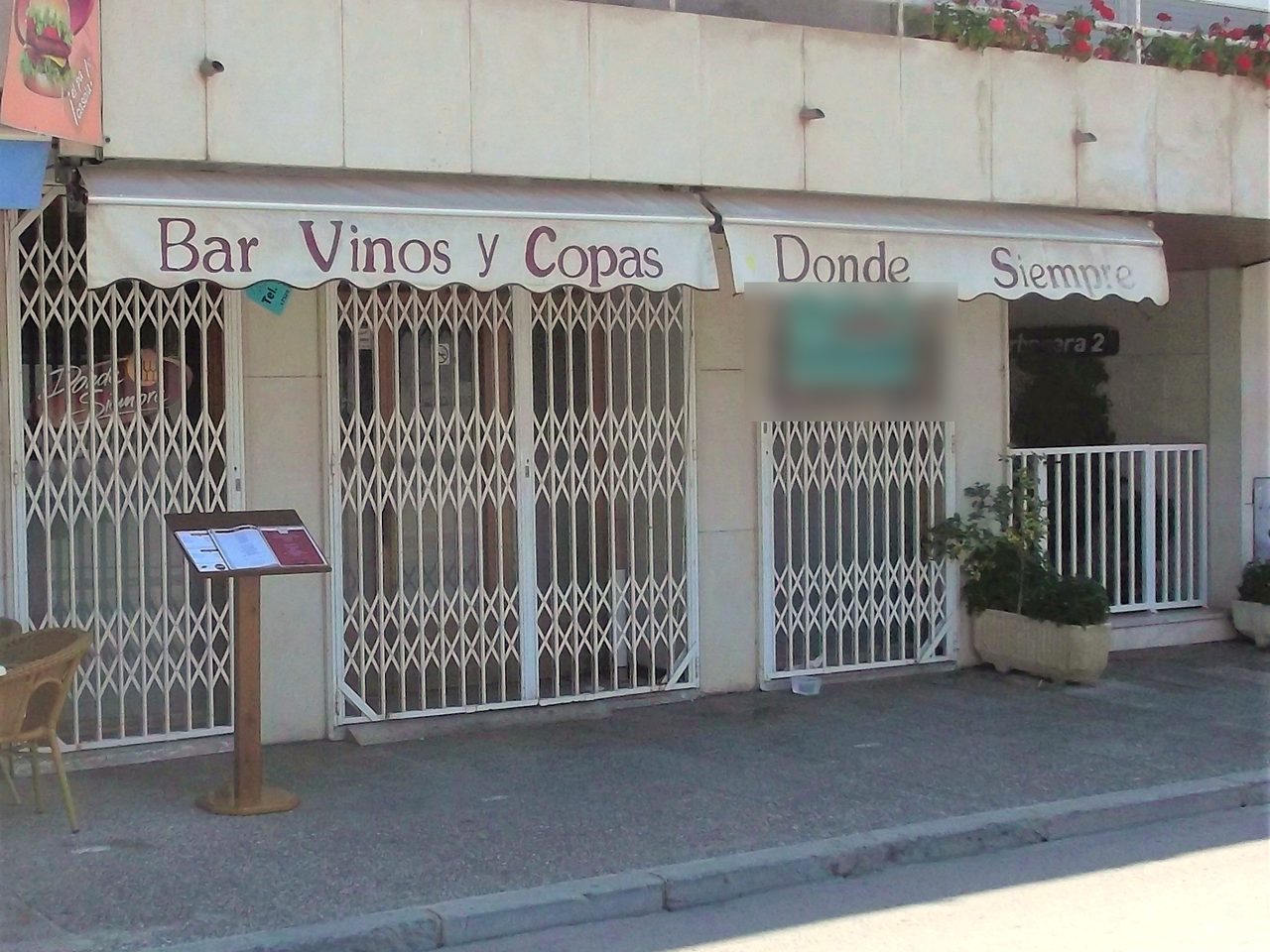 Fachada del local comercial en Tossa de Mar